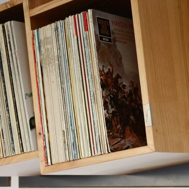 Sinfonic Audio wall-mounted record rack – 2 compartments